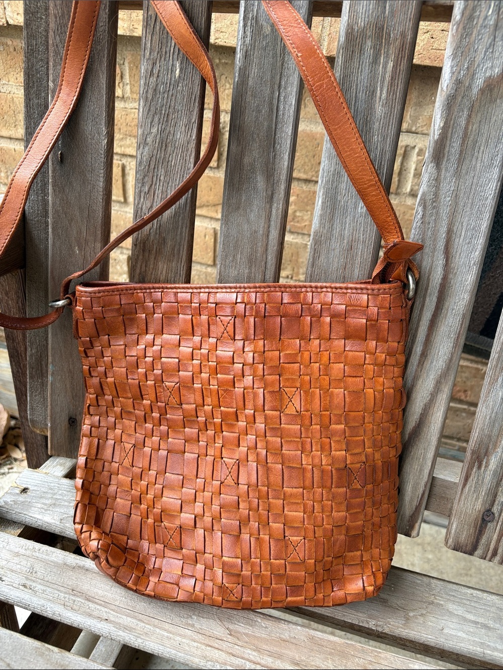 Vilenca Holland Woven Leather Crossbody Bag - Tan